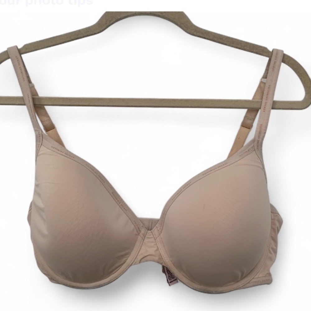 Victoria’s Secret T-Shirt Full Coverage Bra Size 38DD